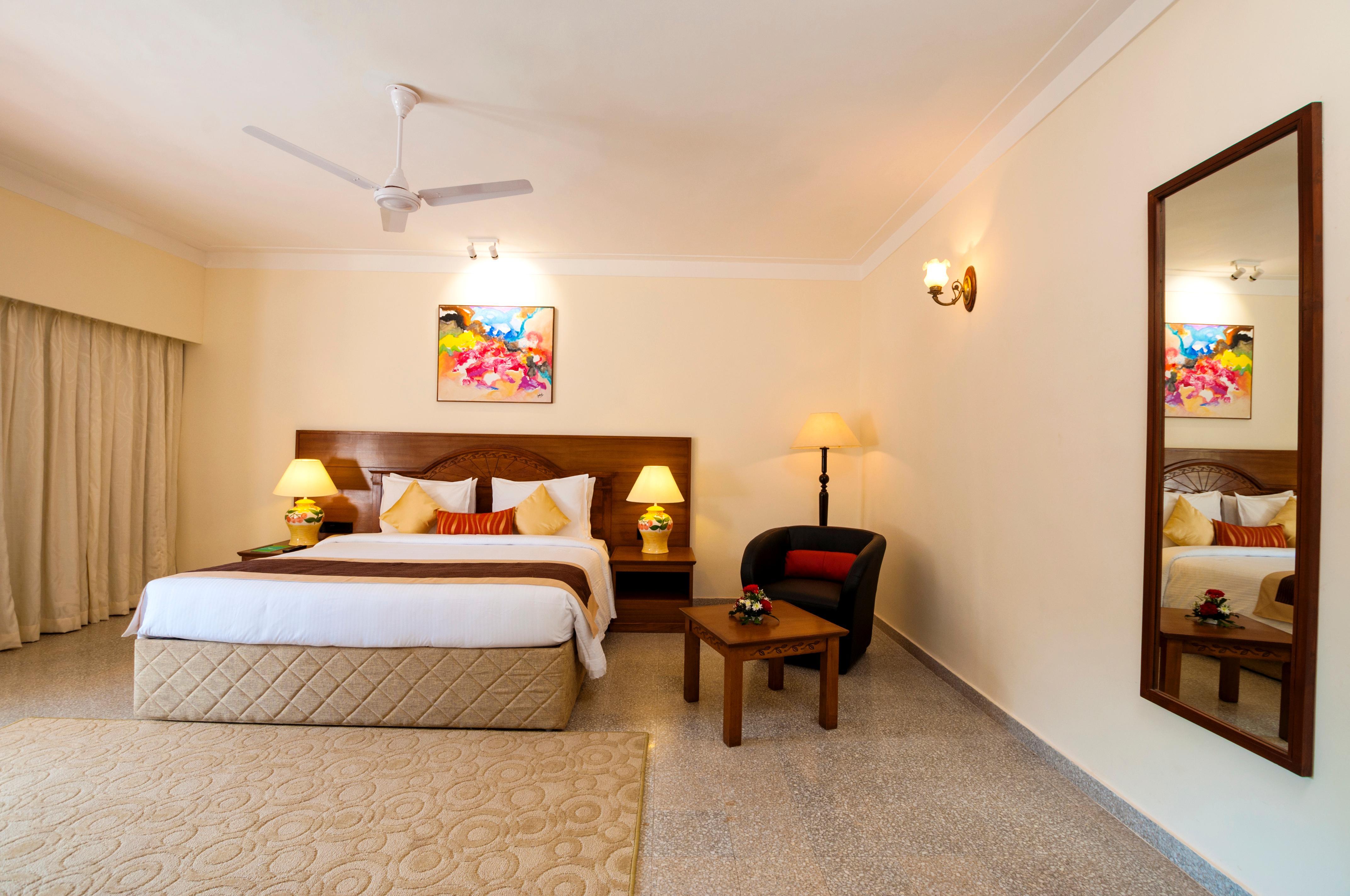 Radisson Goa Candolim Exterior photo