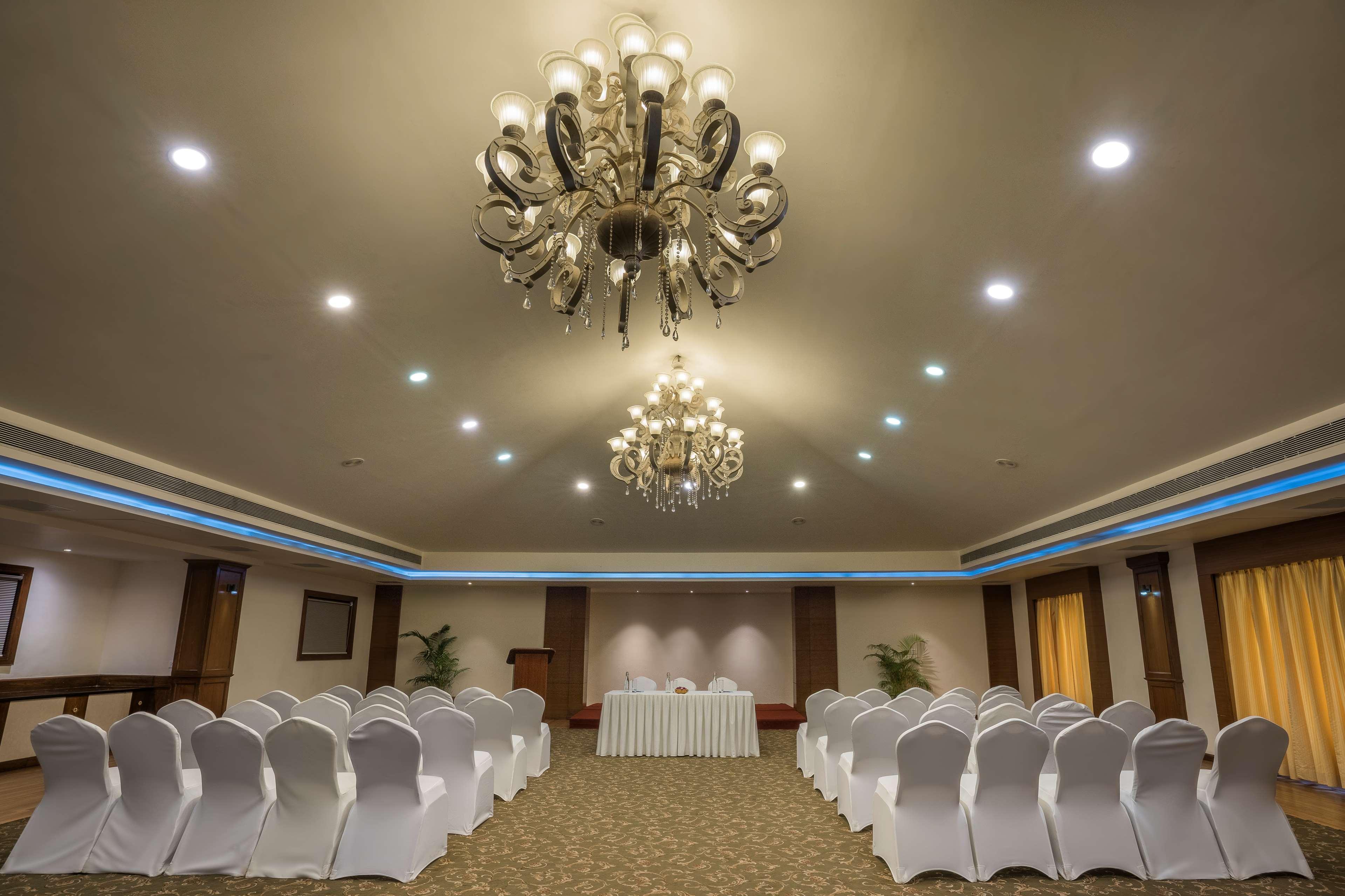Radisson Goa Candolim Exterior photo