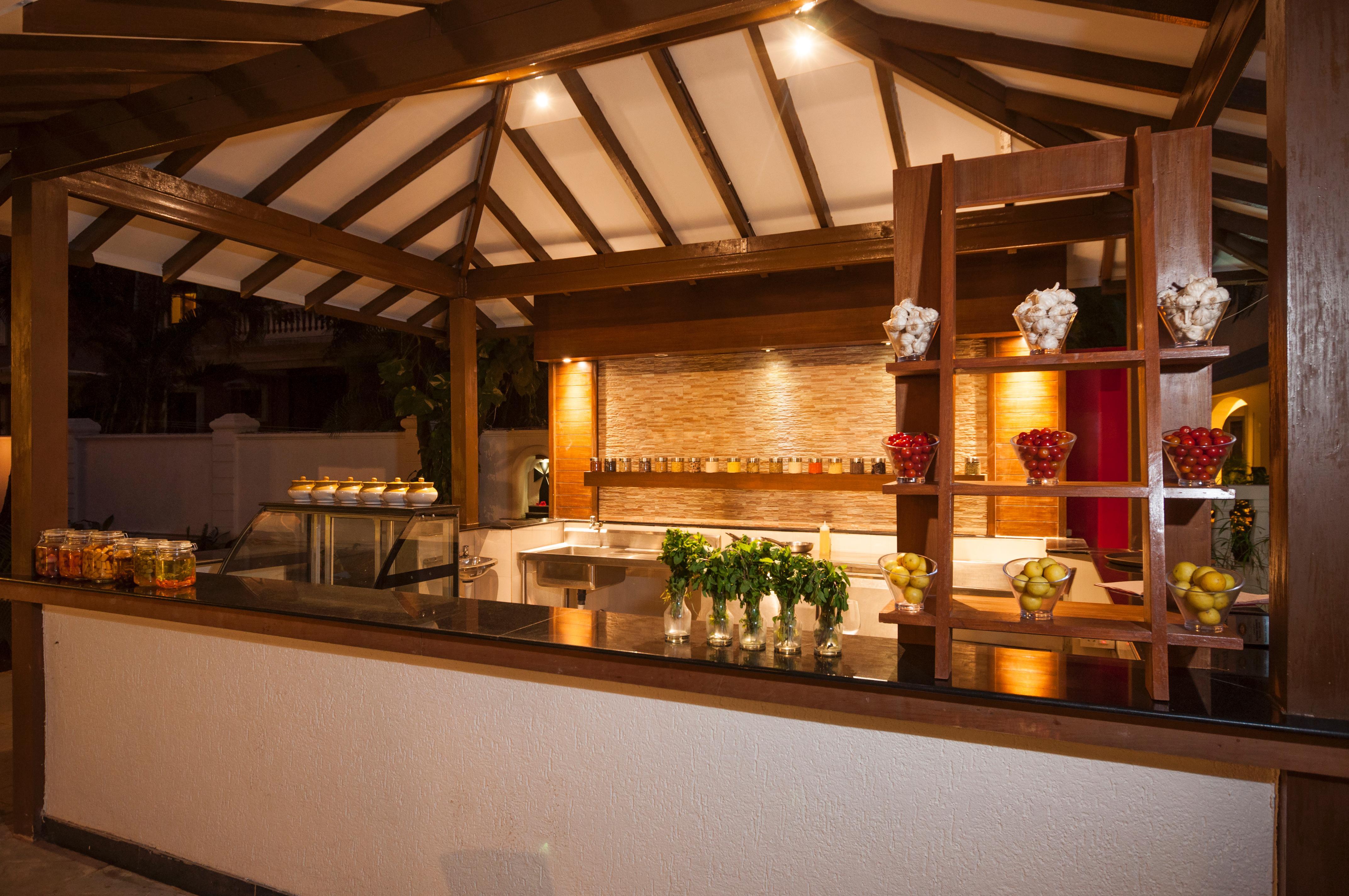 Radisson Goa Candolim Exterior photo