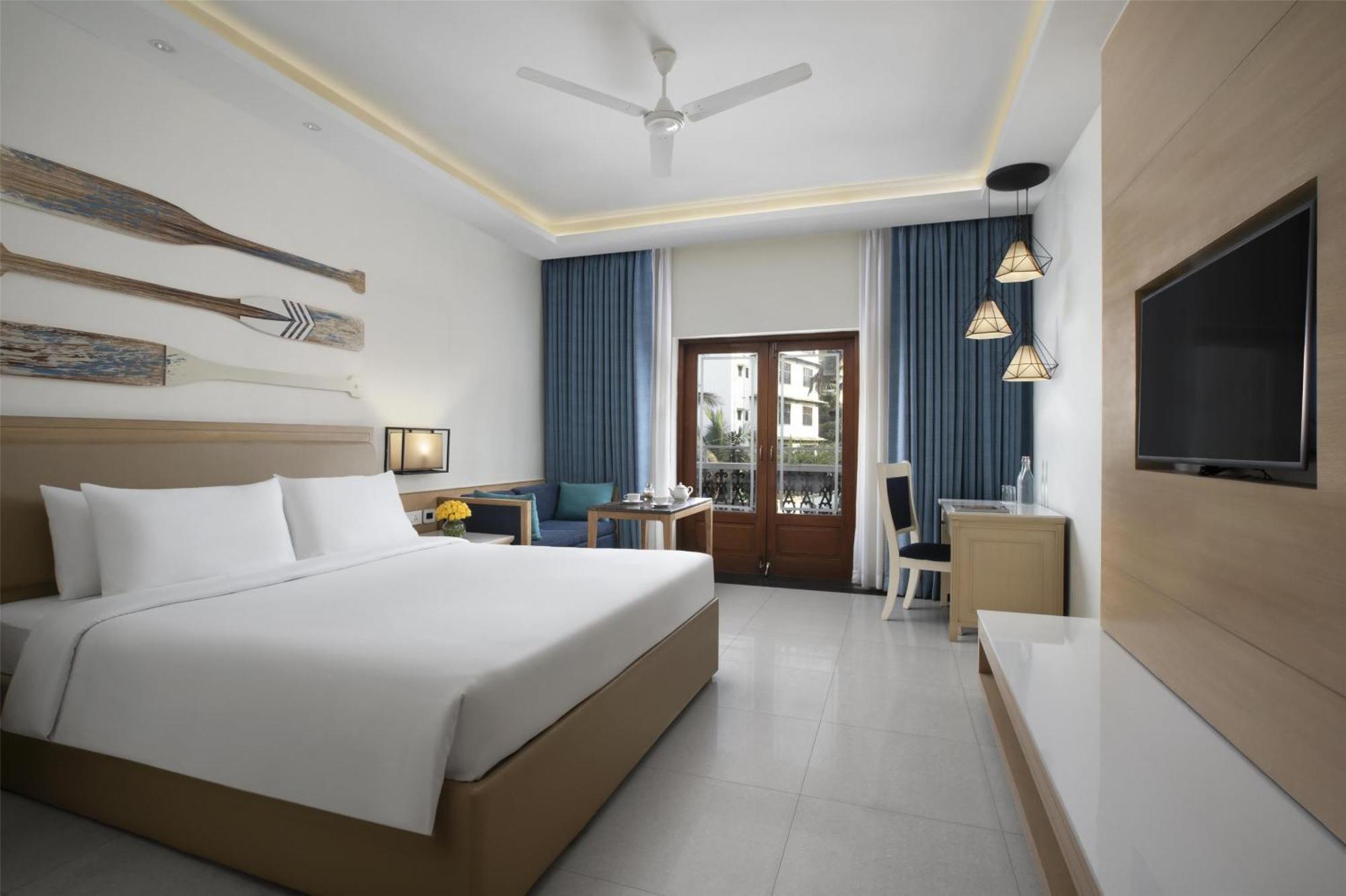 Radisson Goa Candolim Exterior photo