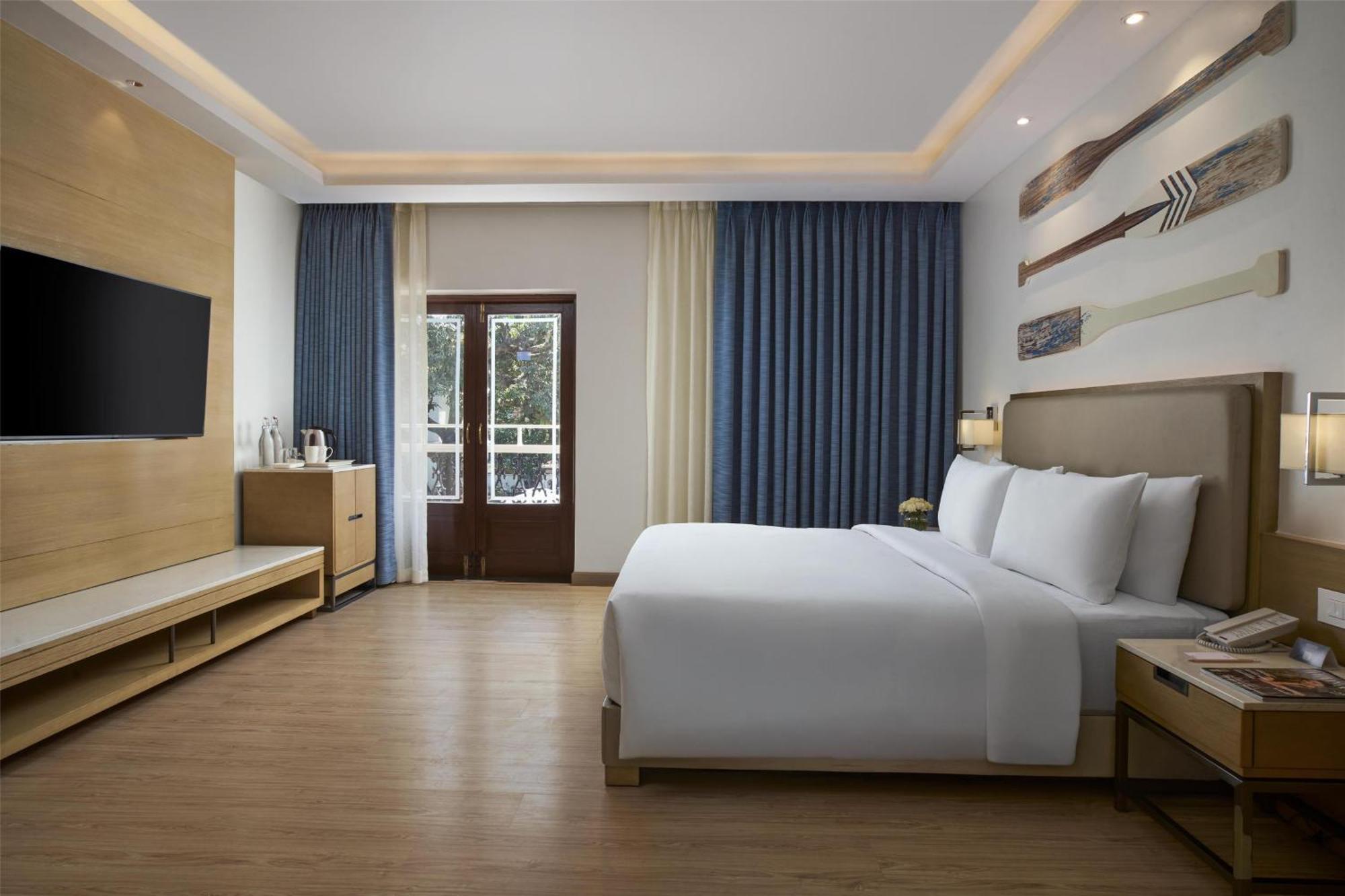 Radisson Goa Candolim Exterior photo